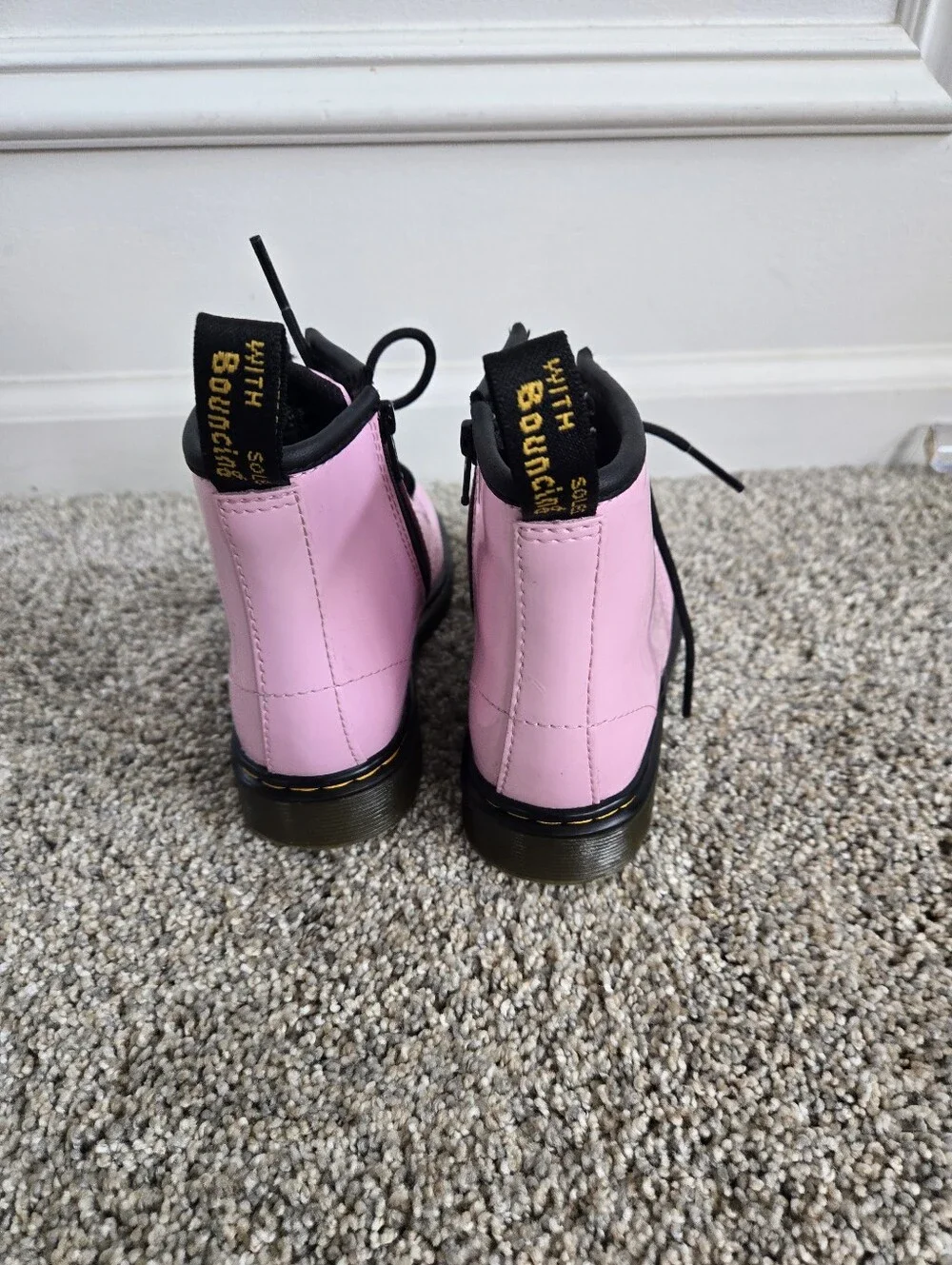 Dr. Martens Patent Leather Lamper Boots 1460 - DMS pink- toddler 10